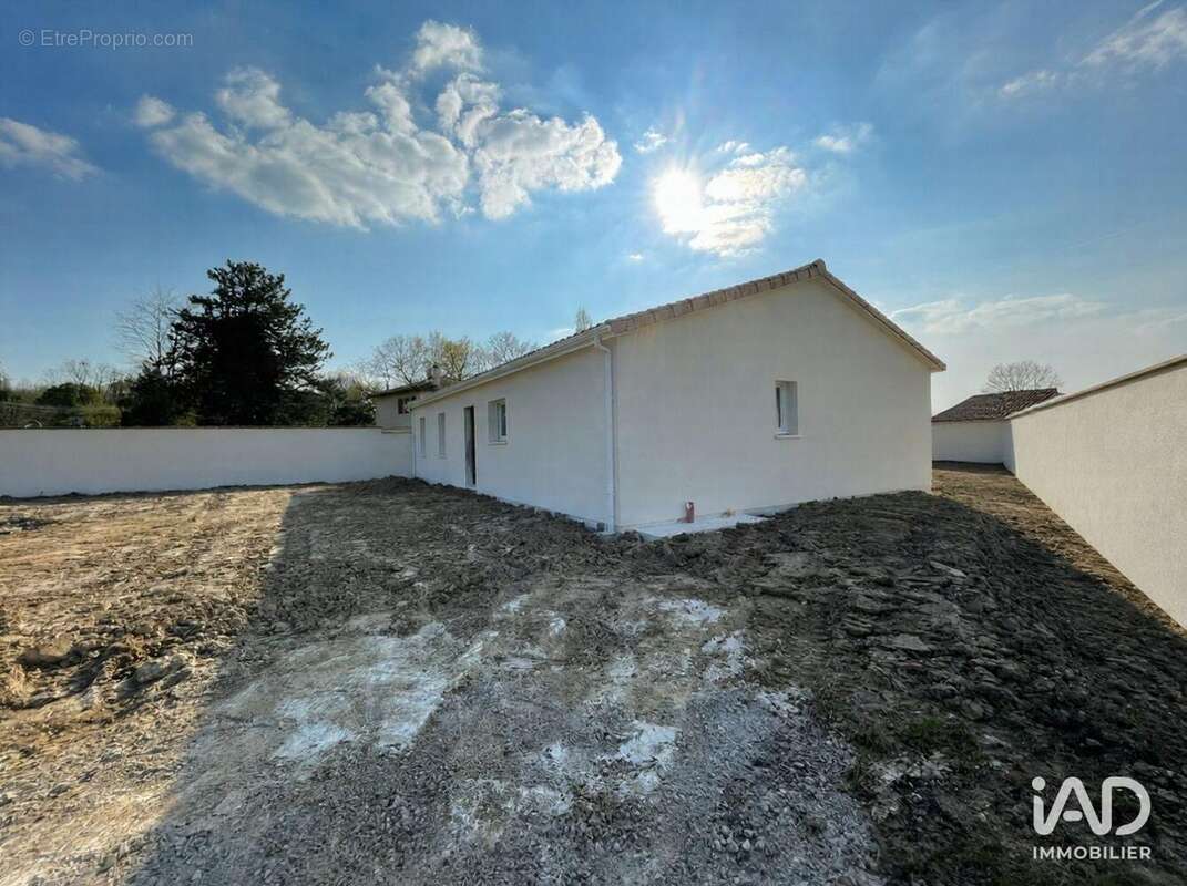 Photo 3 - Maison à SAINT-GERMAIN-DU-PUCH