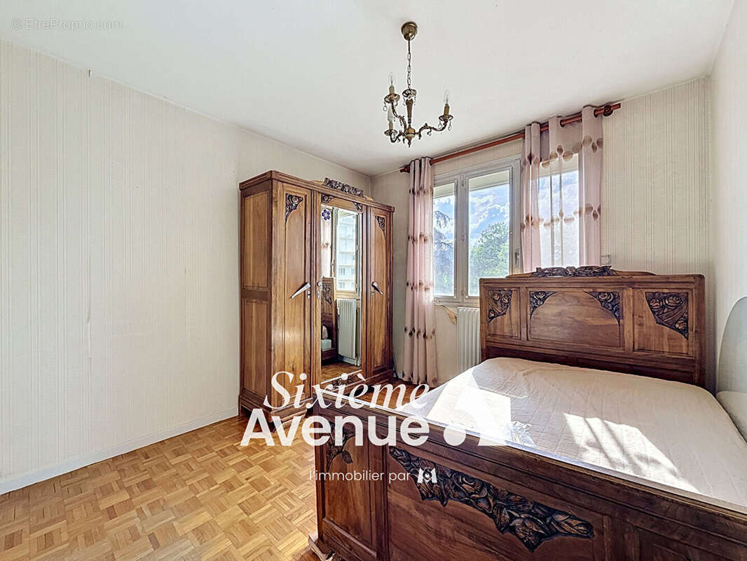 Appartement à DECINES-CHARPIEU