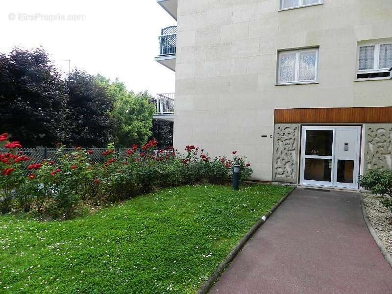Appartement à SAINT-MAUR-DES-FOSSES