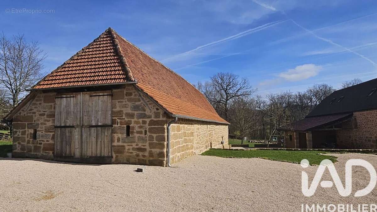 Photo 9 - Maison à LACAPELLE-MARIVAL