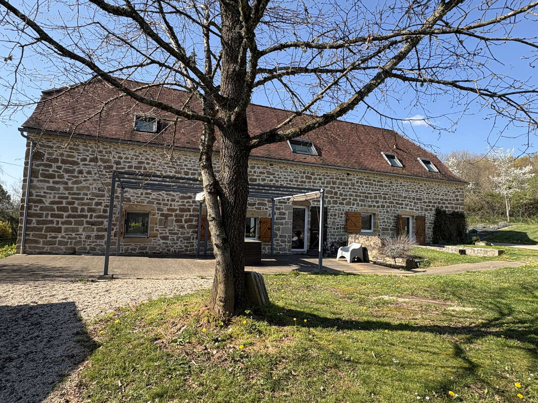 Maison à VEGENNES