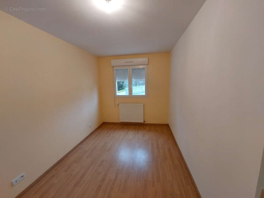 Appartement à VILLIEU-LOYES-MOLLON
