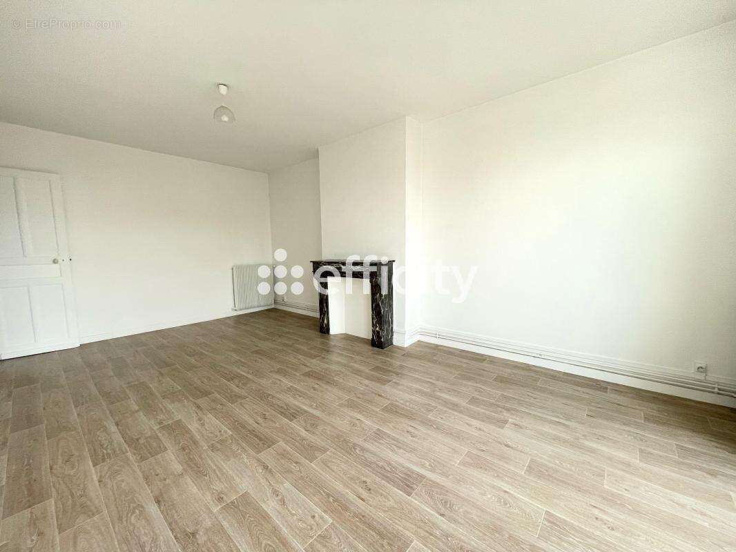 Appartement à LA MADELEINE