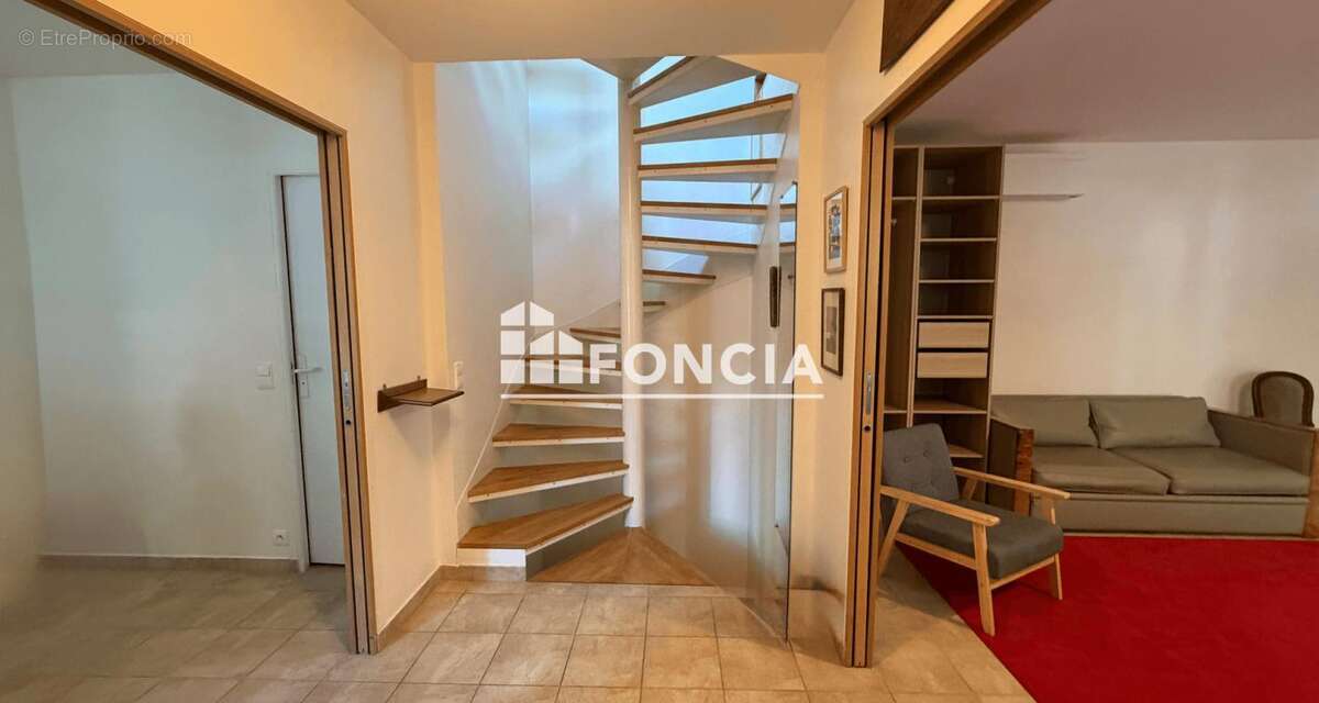 Maison à PARIS-14E