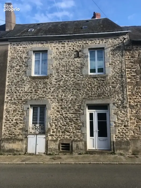 Maison à IZE