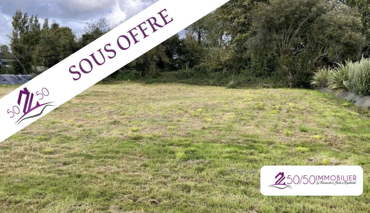 Terrain à LANHOUARNEAU