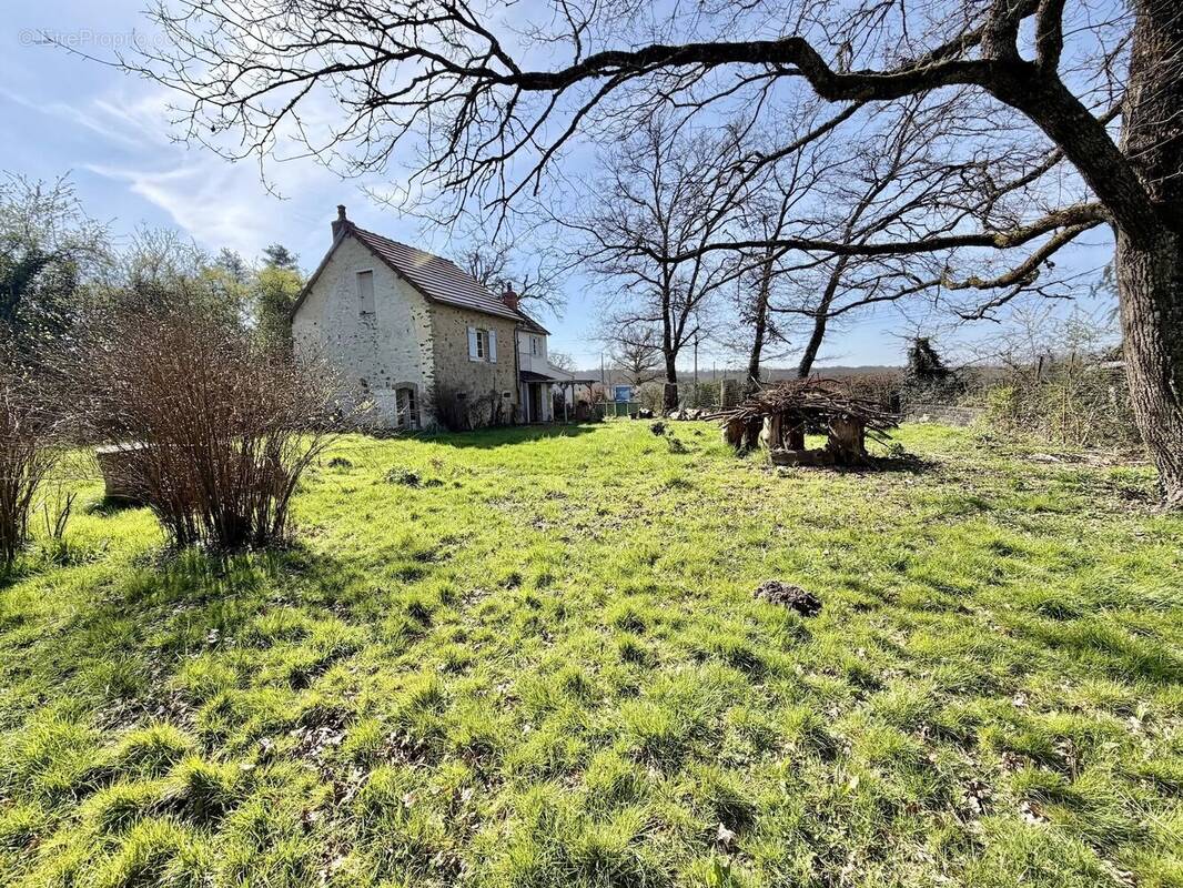 Maison à SAINT-HONORE-LES-BAINS