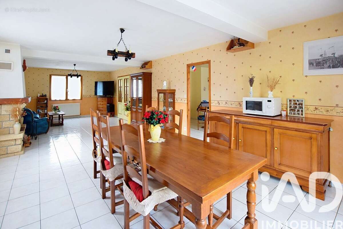 Photo 4 - Maison à CRECY-LA-CHAPELLE