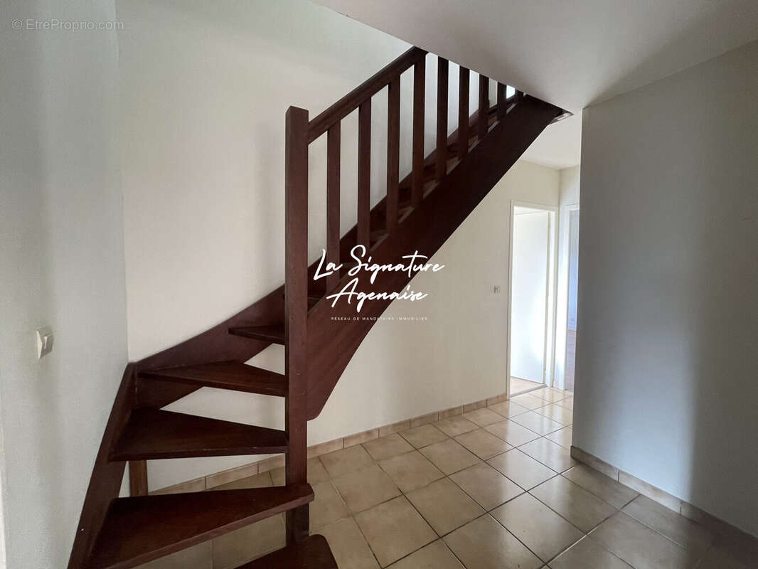 Maison à COLAYRAC-SAINT-CIRQ