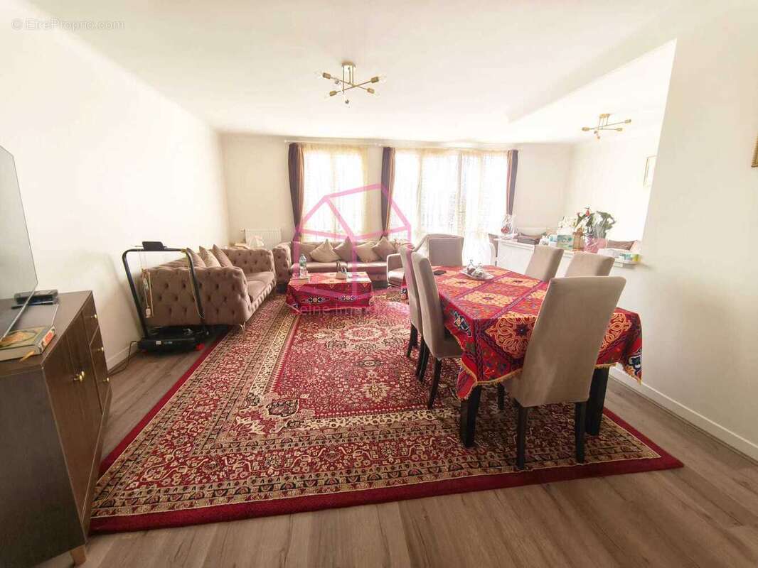 Appartement à CHOISY-LE-ROI