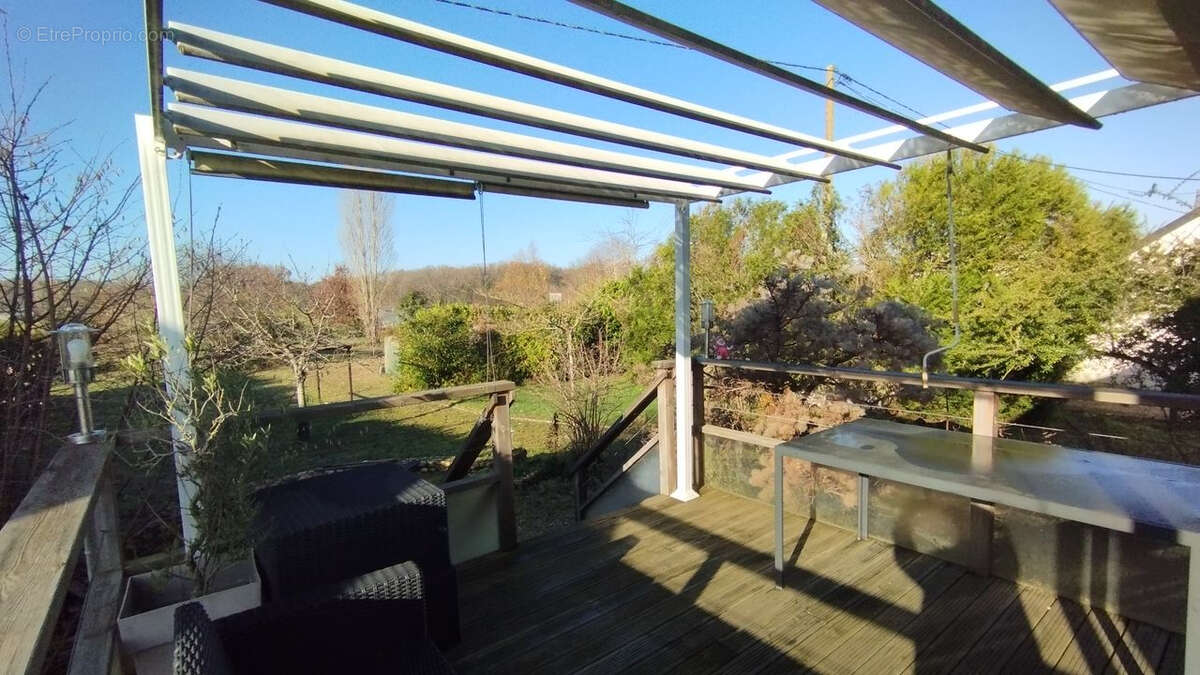 Maison à CORNILLE-LES-CAVES