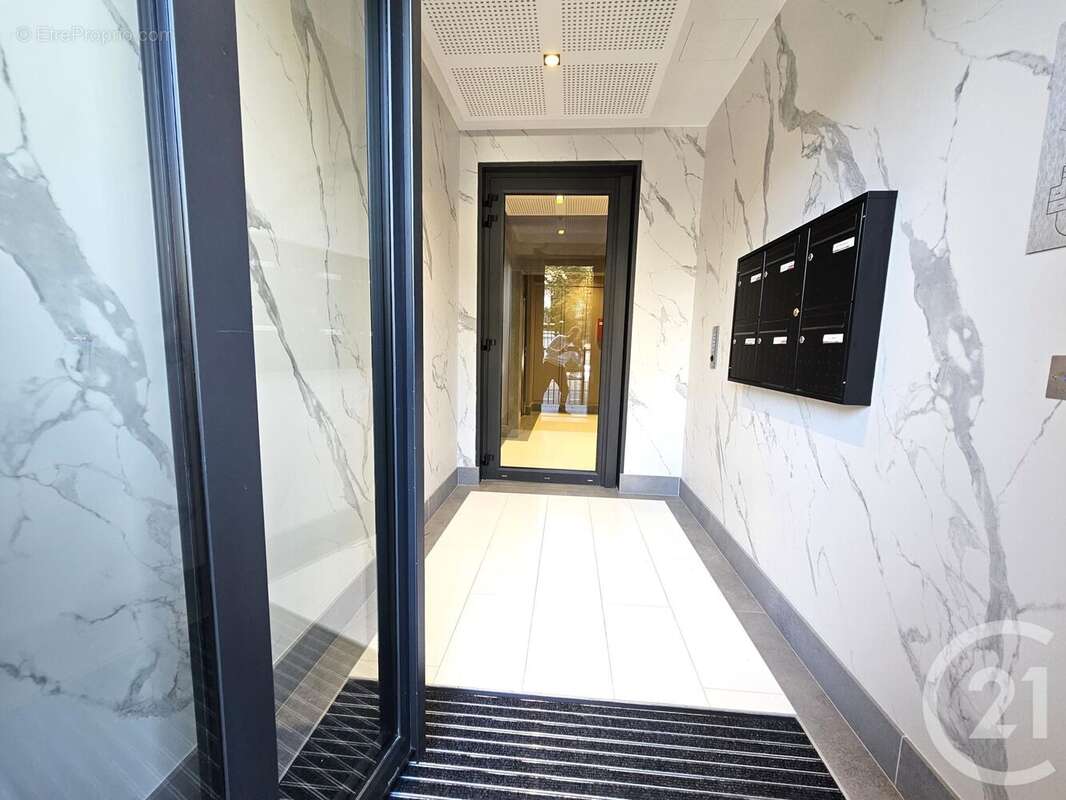 Appartement à SAINT-MAUR-DES-FOSSES