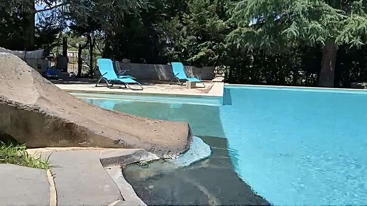 Maison 379 m² à Montagnac  - photo 5