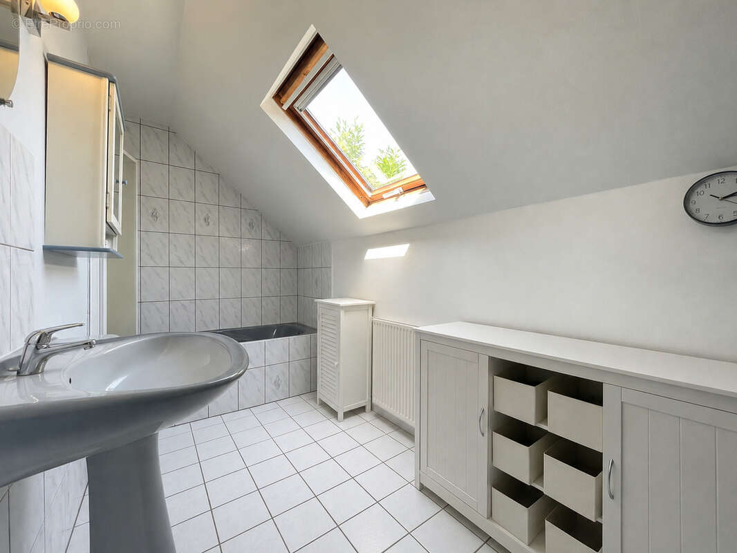 51d00081-79c8-4ba4-bdda-8de5045089ec - Maison à EPINAY-SOUS-SENART