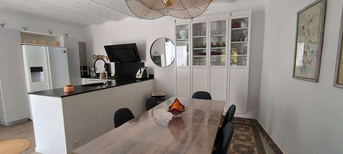 Maison à LA BASTIDE-DES-JOURDANS