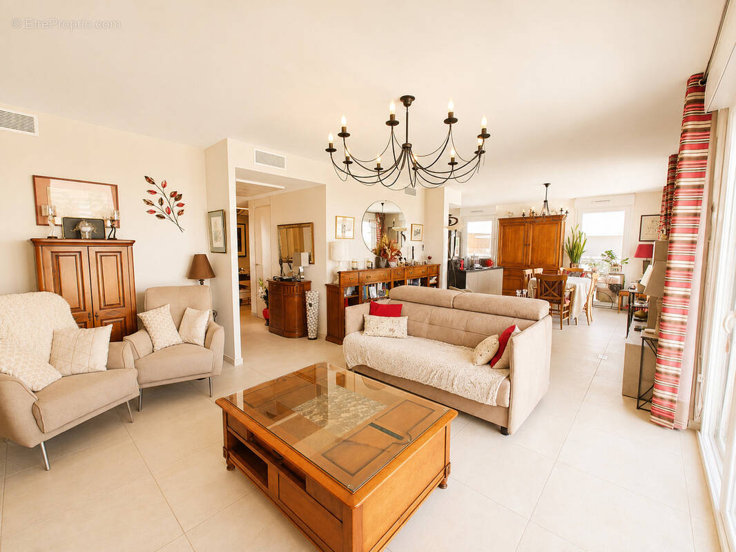 Appartement à CASTELNAU-LE-LEZ