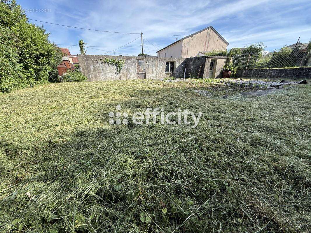Maison à GORCY