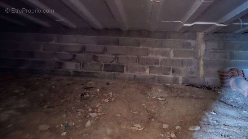 Maison à BELVEZE-DU-RAZES