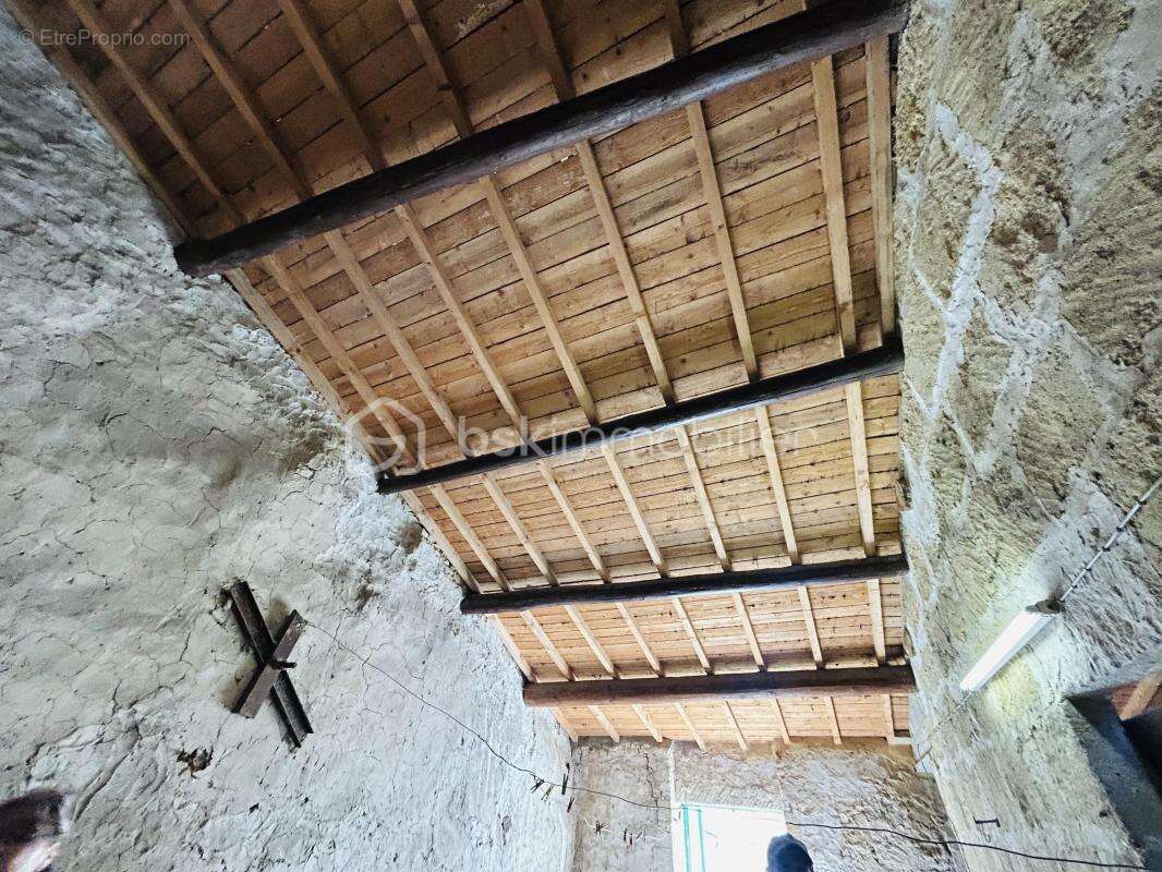 Maison à BEZOUCE