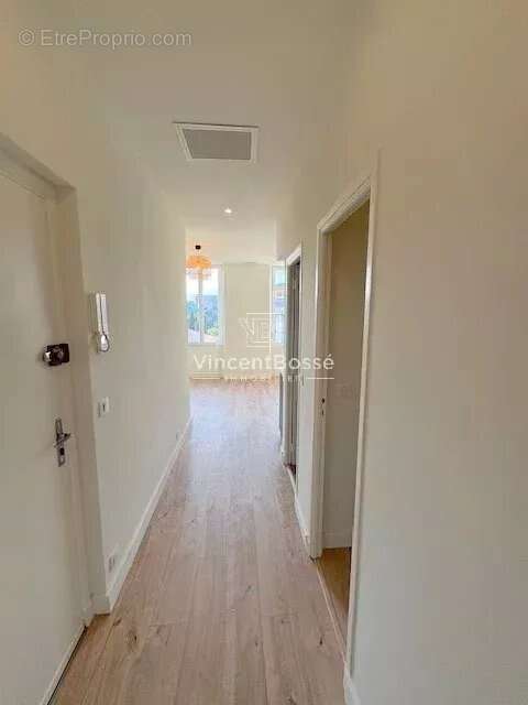 Appartement à LE CANNET