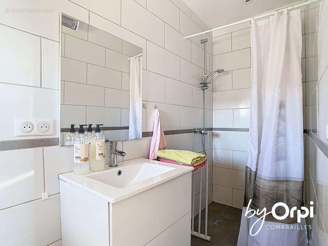 Maison à SAINT-MAURICE-PRES-PIONSAT