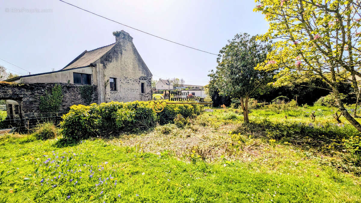 Terrain à MORLAIX