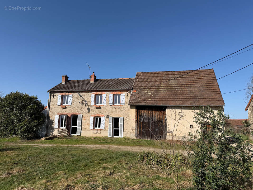 Maison à LA PETITE-MARCHE