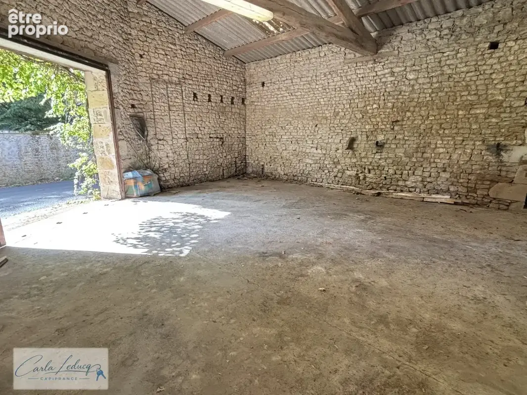 Coup de coeur pour les amoureux de belle demeure à vendre 14 pièces - Elégance, art de vivre - SOUVIGNE (79) - photo 14