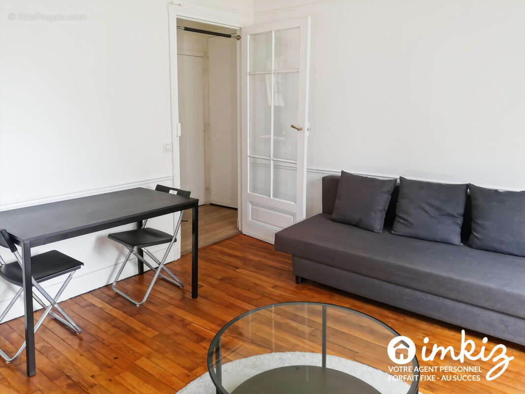 Appartement à COURBEVOIE