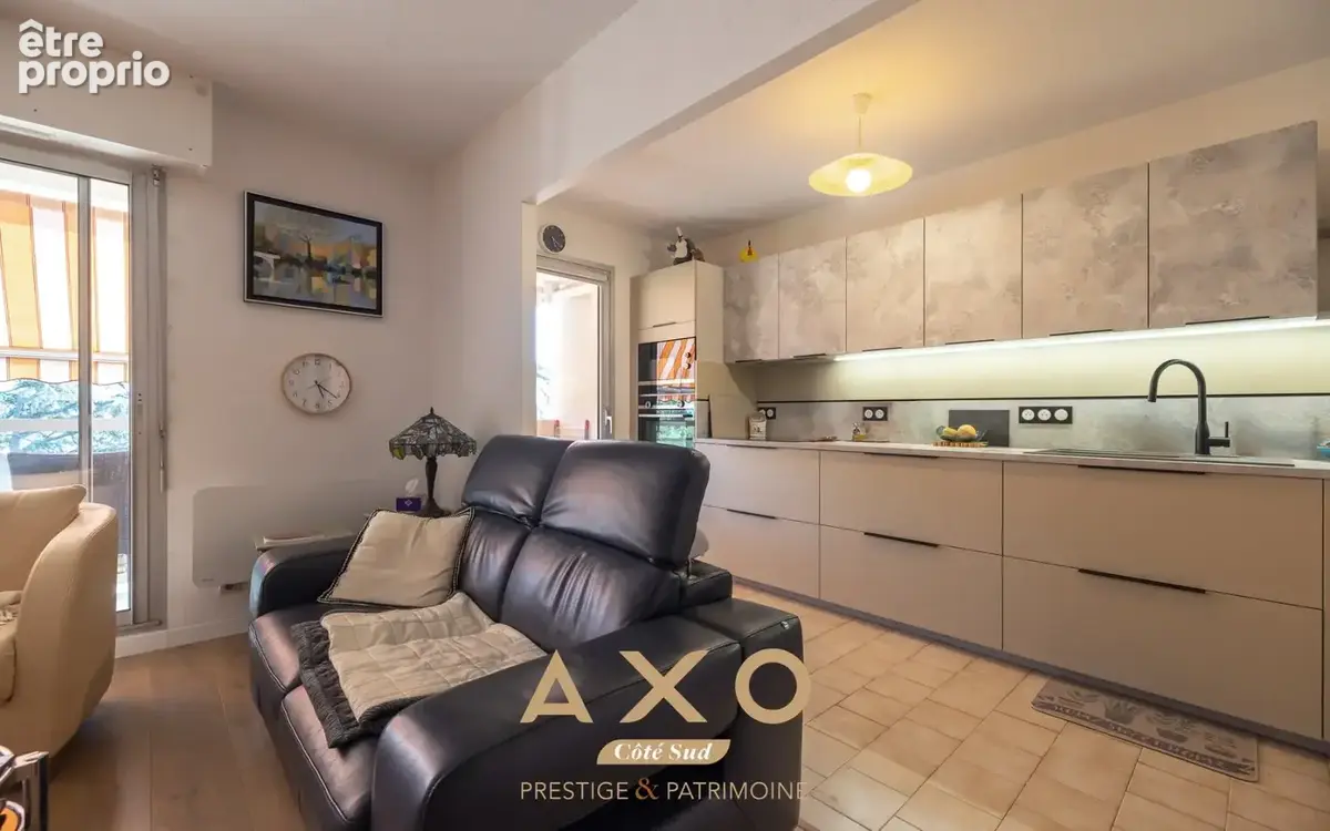 Aix-en-provence  quartier brunet  appartement t3 traversant de 72 m²  terrasse  vue panoramique  garage  stationnement  4 - photo 9