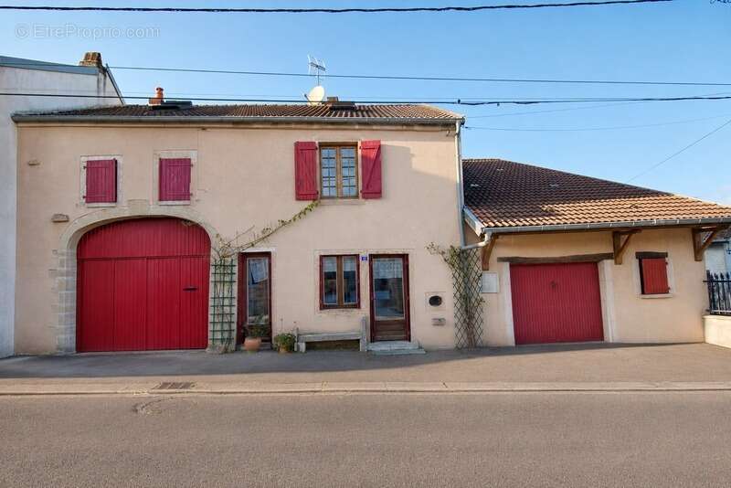 Maison à SAMPANS