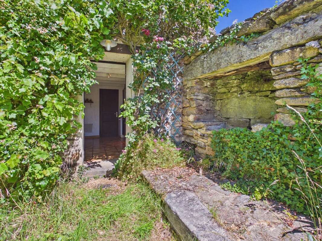 Charmante maison en pierre à proximité de Lescure-Jaoul - photo 16