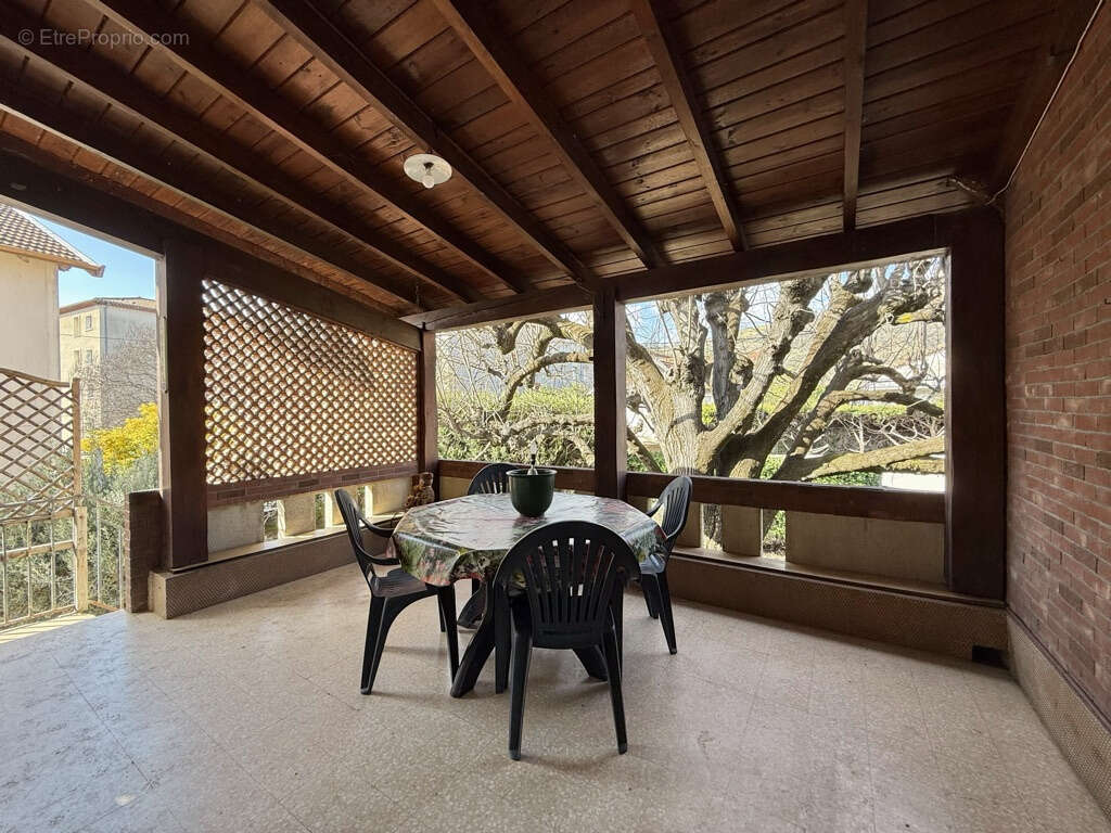 Maison à TOURNON-SUR-RHONE