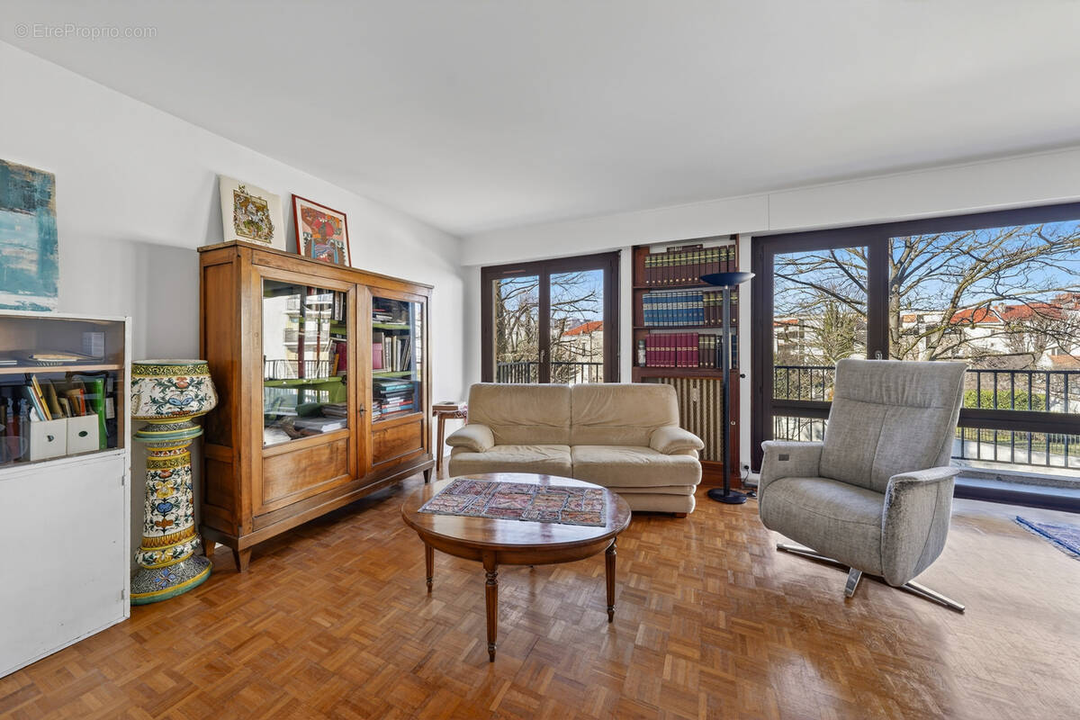 Appartement à FONTENAY-SOUS-BOIS