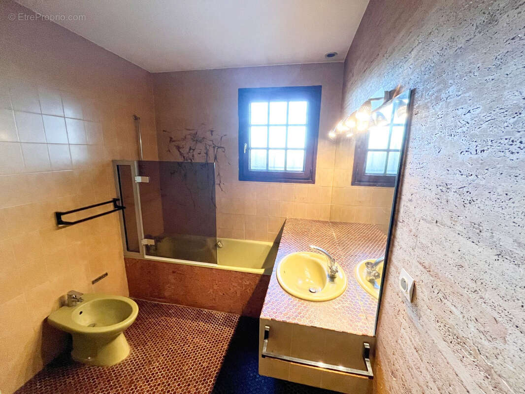 Maison à CLERMONT-FERRAND