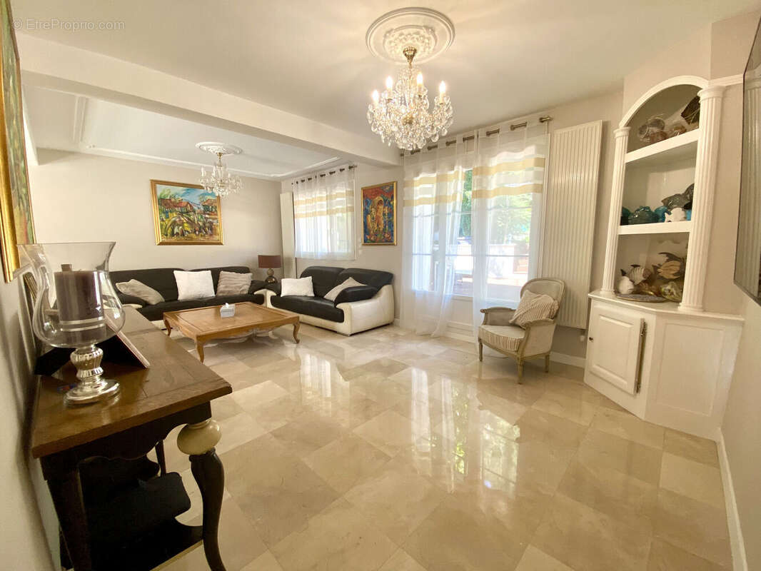 Photo 2 - Maison à MONTMORENCY