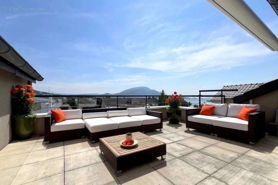 Appartement à VILLE-LA-GRAND