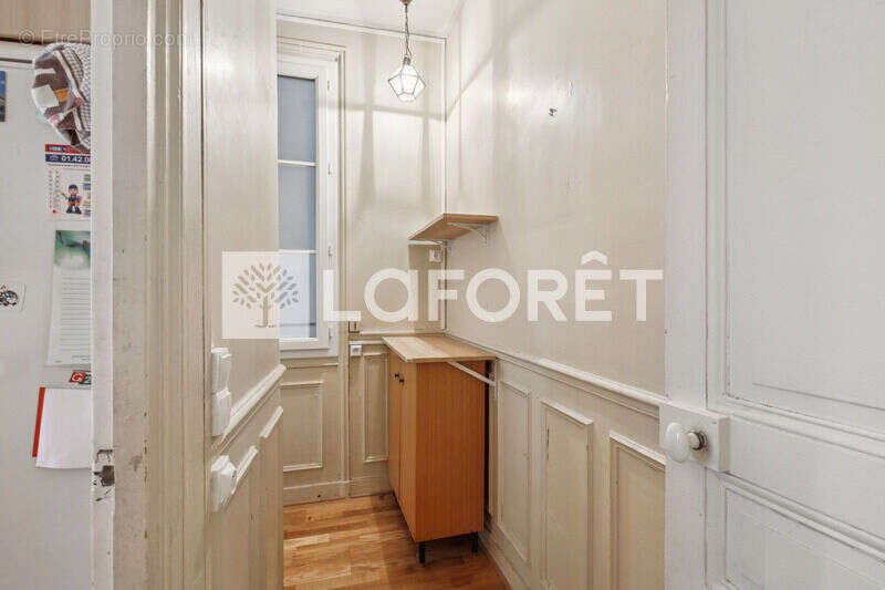 Trois pièces 46m² à rénover - Gros Caillou / Saint Dominique - photo 5