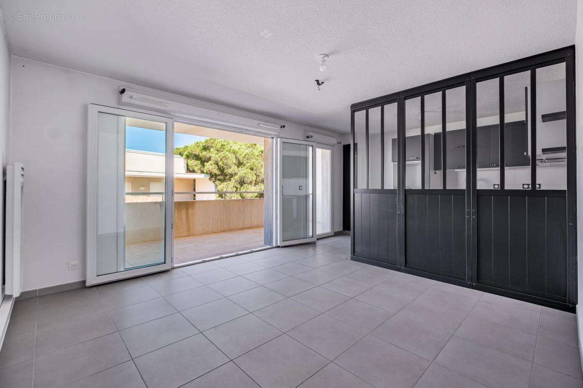 Appartement à PUGET-SUR-ARGENS