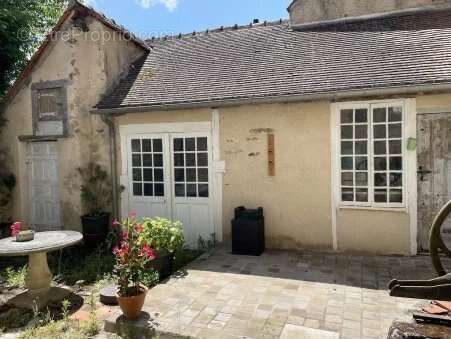 Magnifique maison de maître dans un beau village médiéval - photo 13