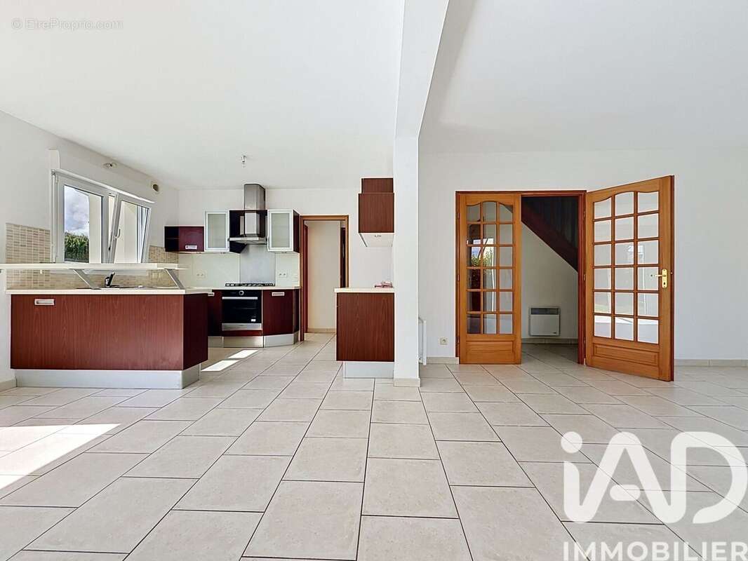 Photo 2 - Maison à MINIAC-MORVAN
