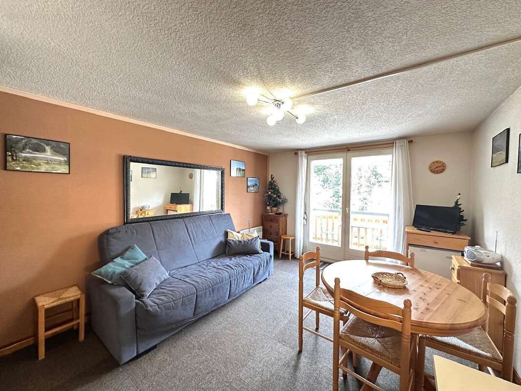   - Appartement à PRADES