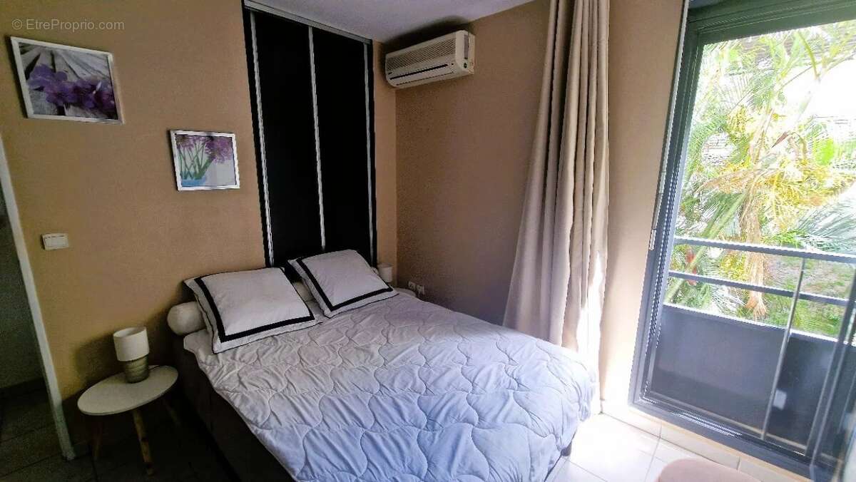 Appartement à SAINT-DENIS