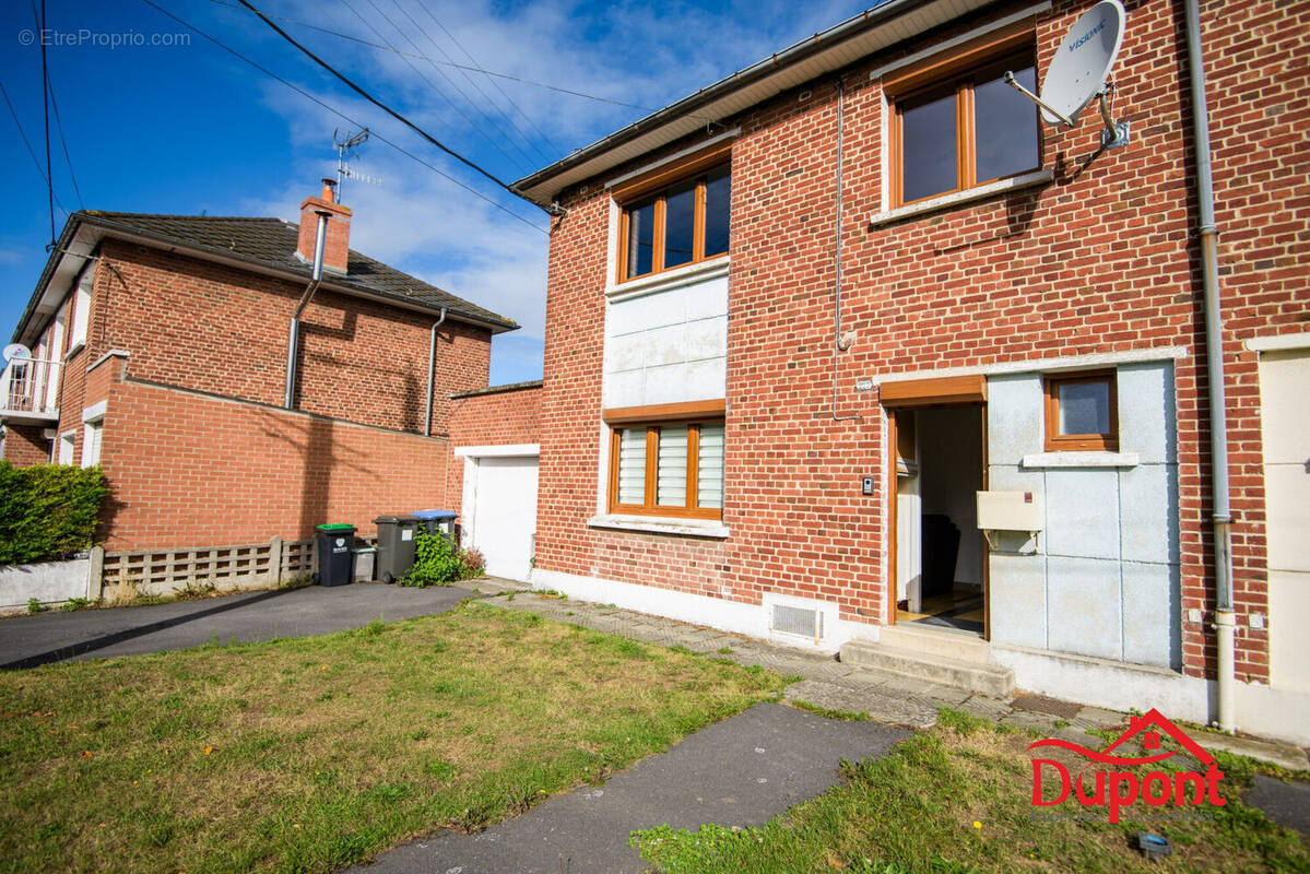 Maison à DOUCHY-LES-MINES