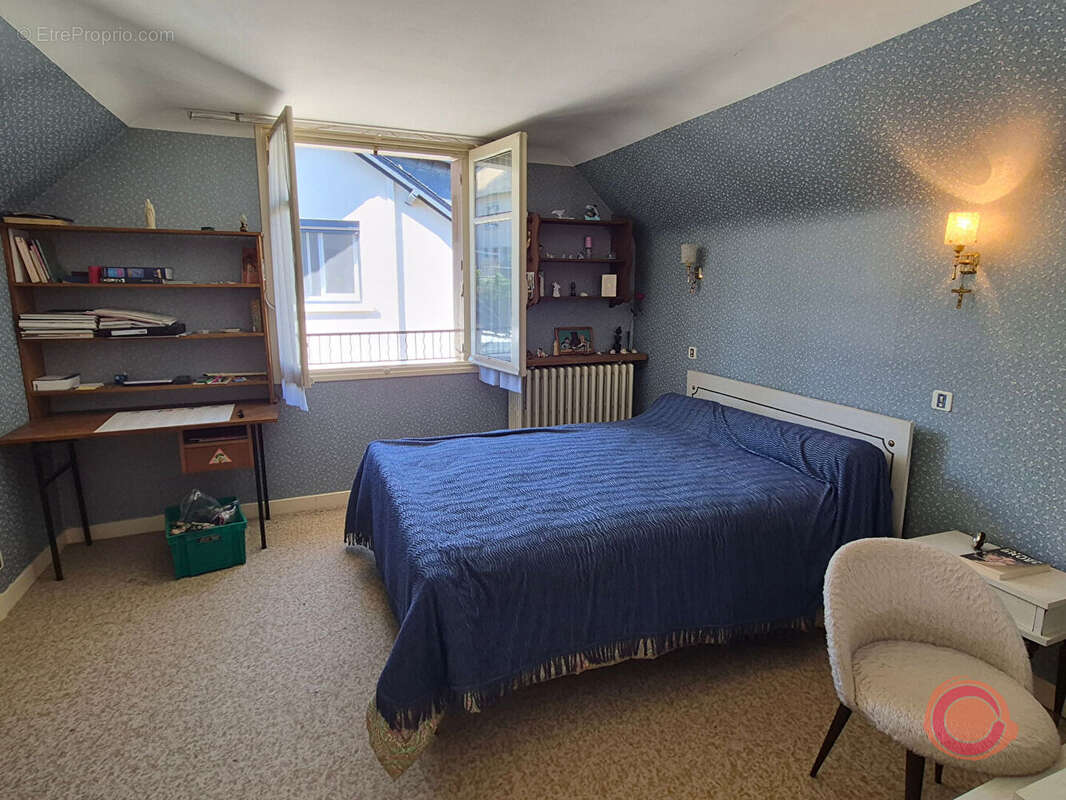 Maison à LE MONASTERE