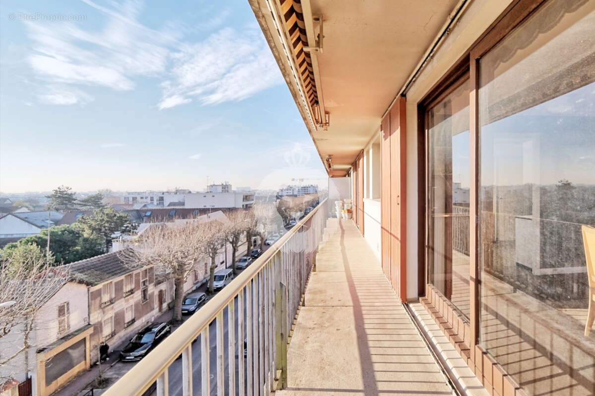 Appartement à SAINT-MAUR-DES-FOSSES