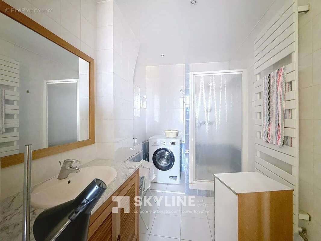 Appartement à MARSEILLE-8E