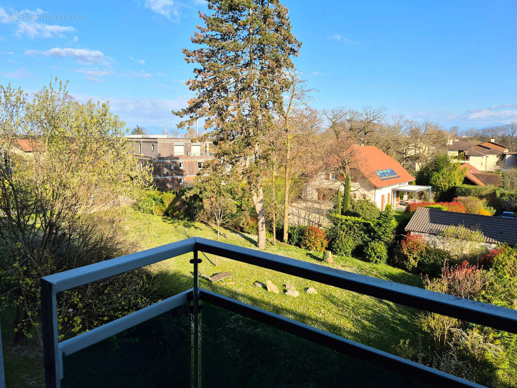 Appartement à PREVESSIN-MOENS