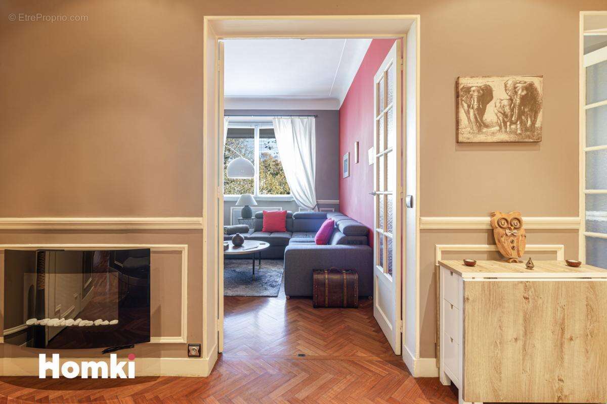 Appartement à MARSEILLE-8E