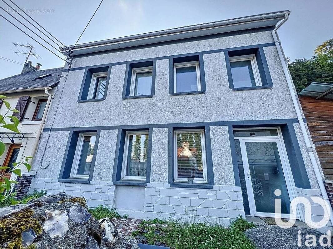 Photo 1 - Maison à CANTELEU